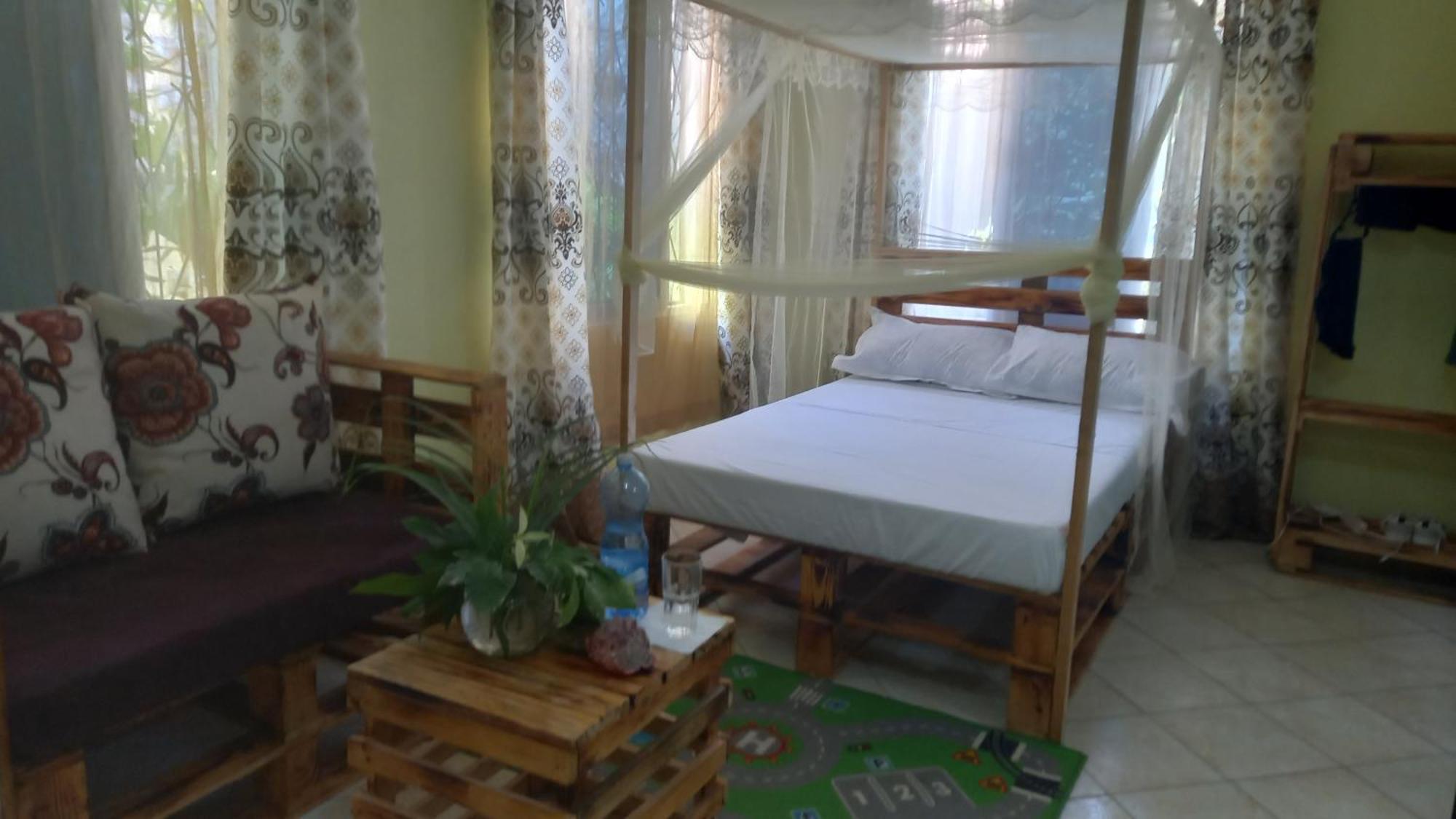 Mount Zion Guest House, Mtwapa Mtomondoni Mombasa Bagian luar foto