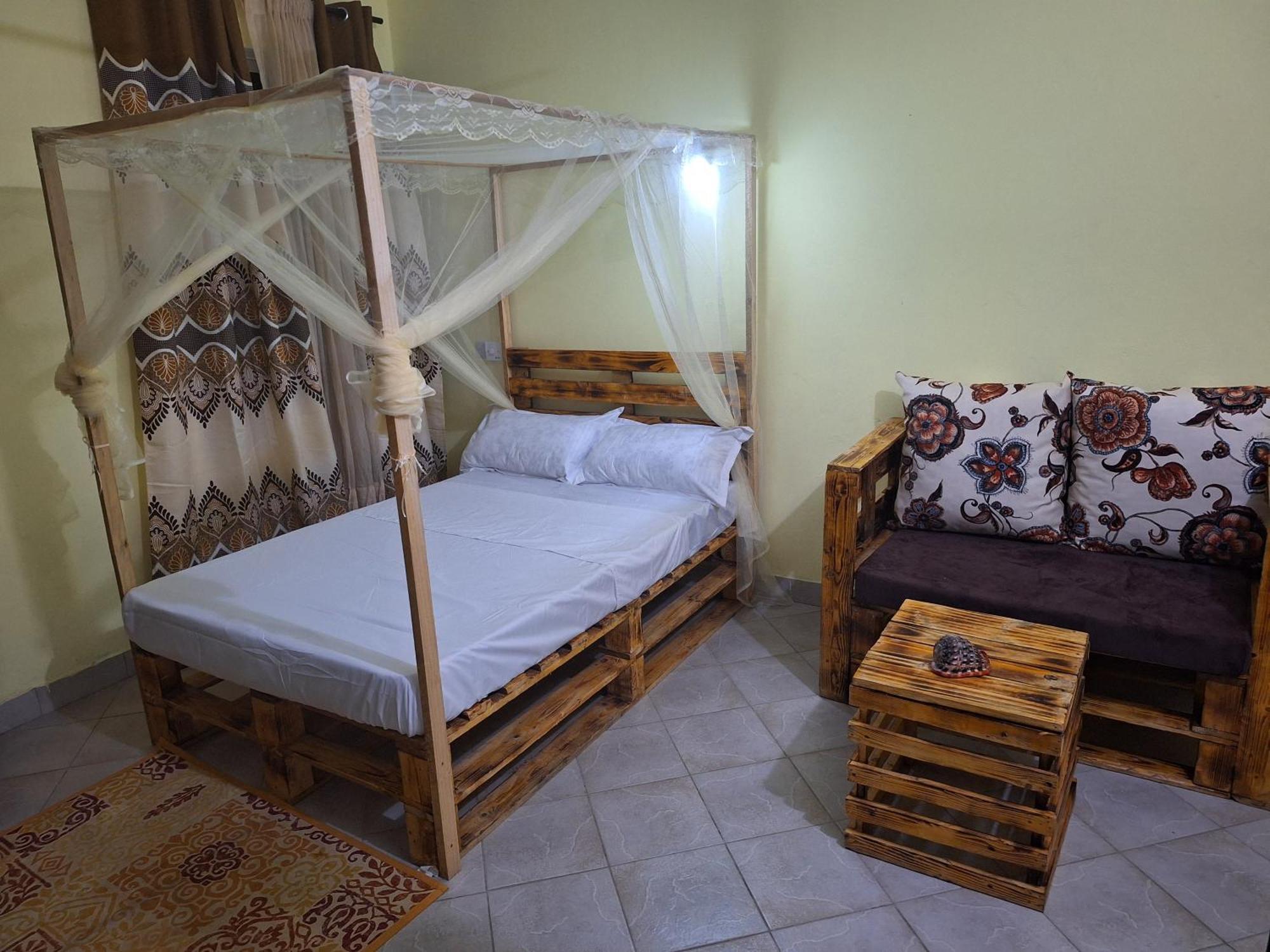 Mount Zion Guest House, Mtwapa Mtomondoni Mombasa Bagian luar foto