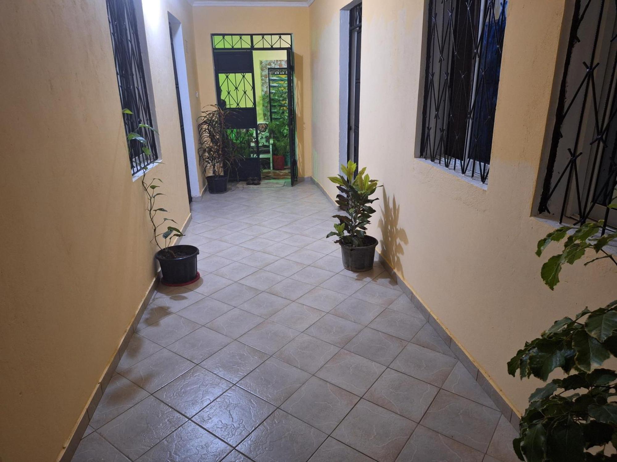 Mount Zion Guest House, Mtwapa Mtomondoni Mombasa Bagian luar foto